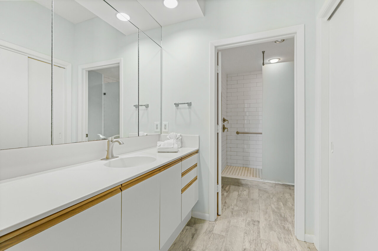 Harbor Villa Club 312 - Image 22