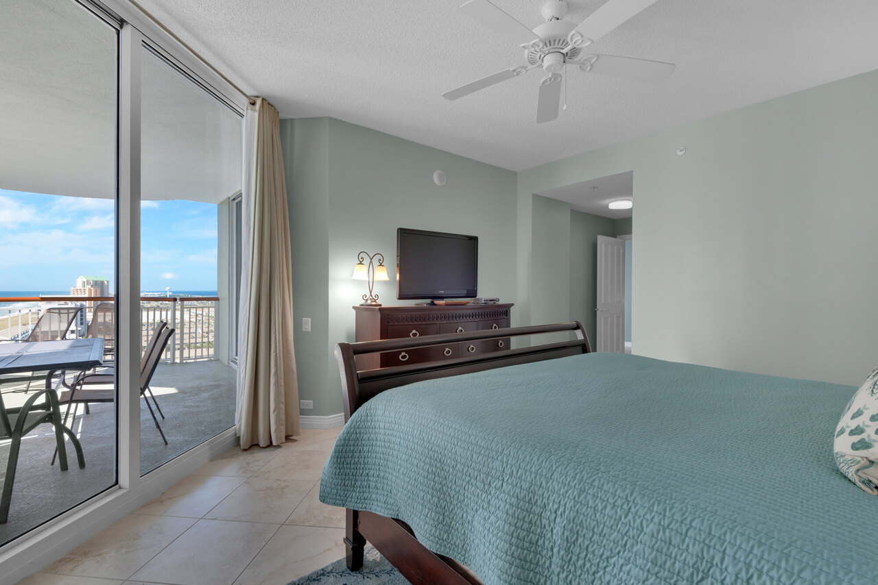 Beach Colony West 12F - Image 18