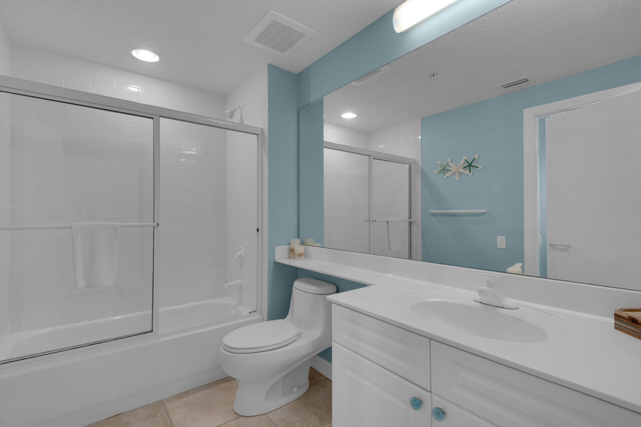 Beach Colony West 12F - Image 32