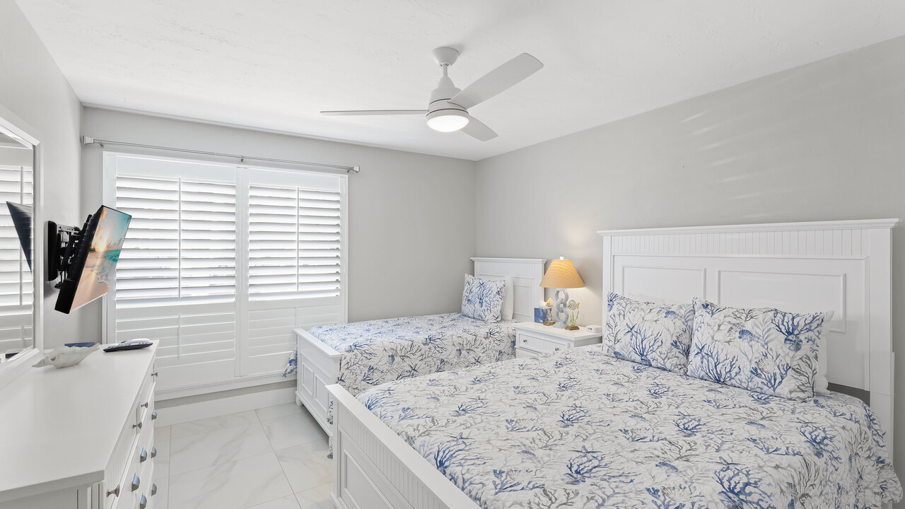 Runaway Bay 136 - Image 27
