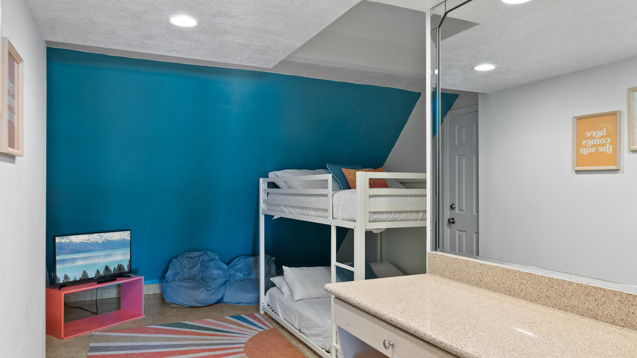 111 The Shores - Image 23