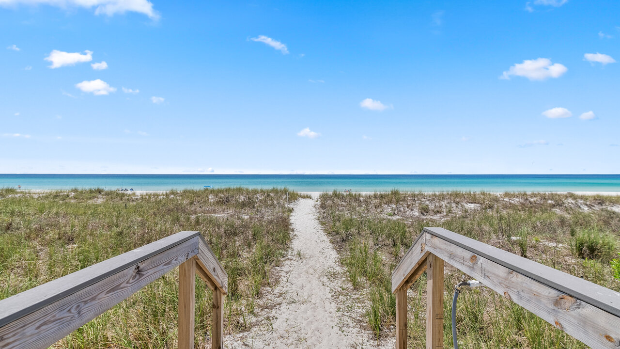 111 The Shores - Image 35