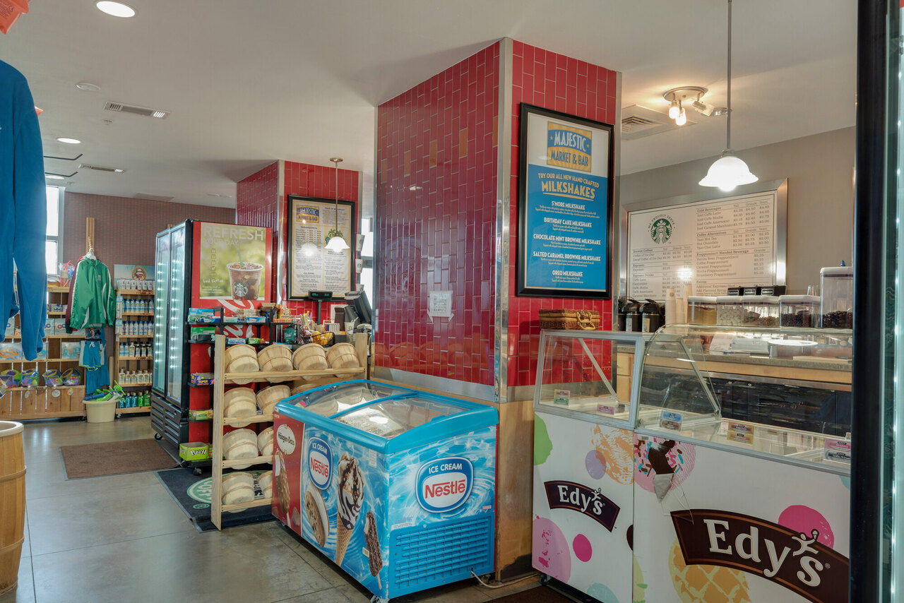 Majestic Beach 1-501 - Image 38