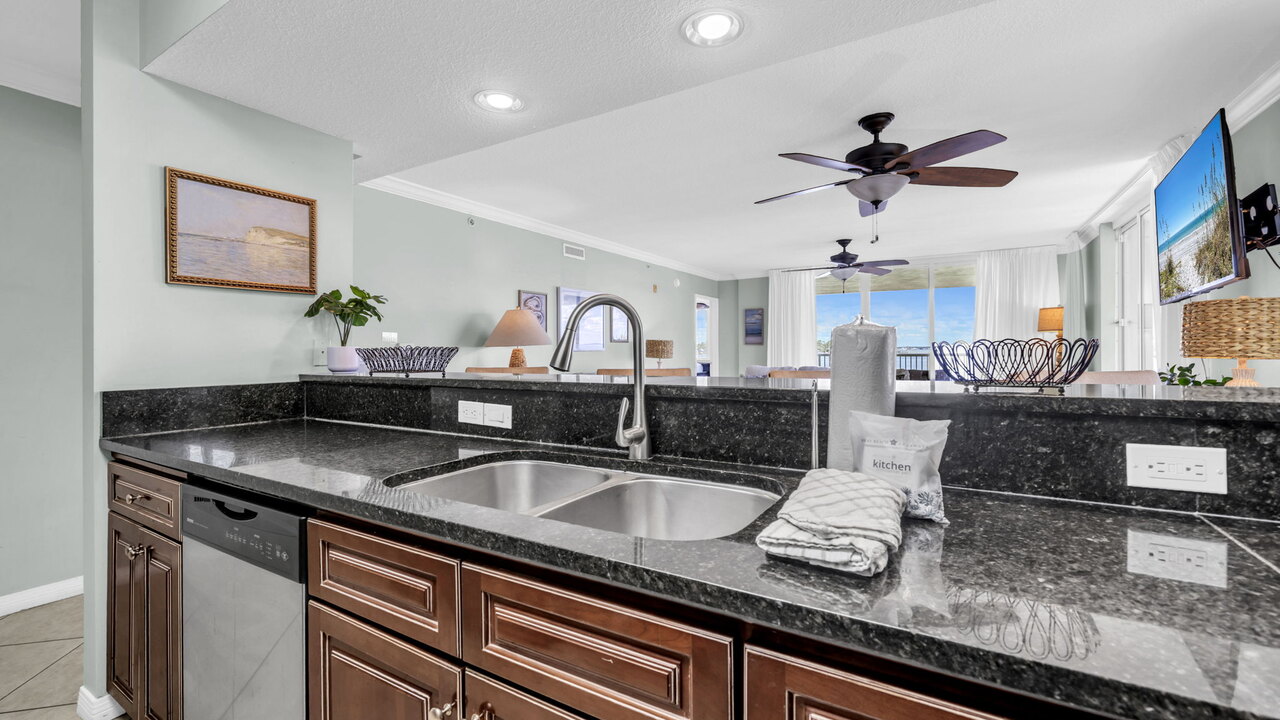Destin West Heron 303 - Image 11