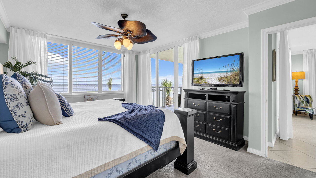 Destin West Heron 303 - Image 16