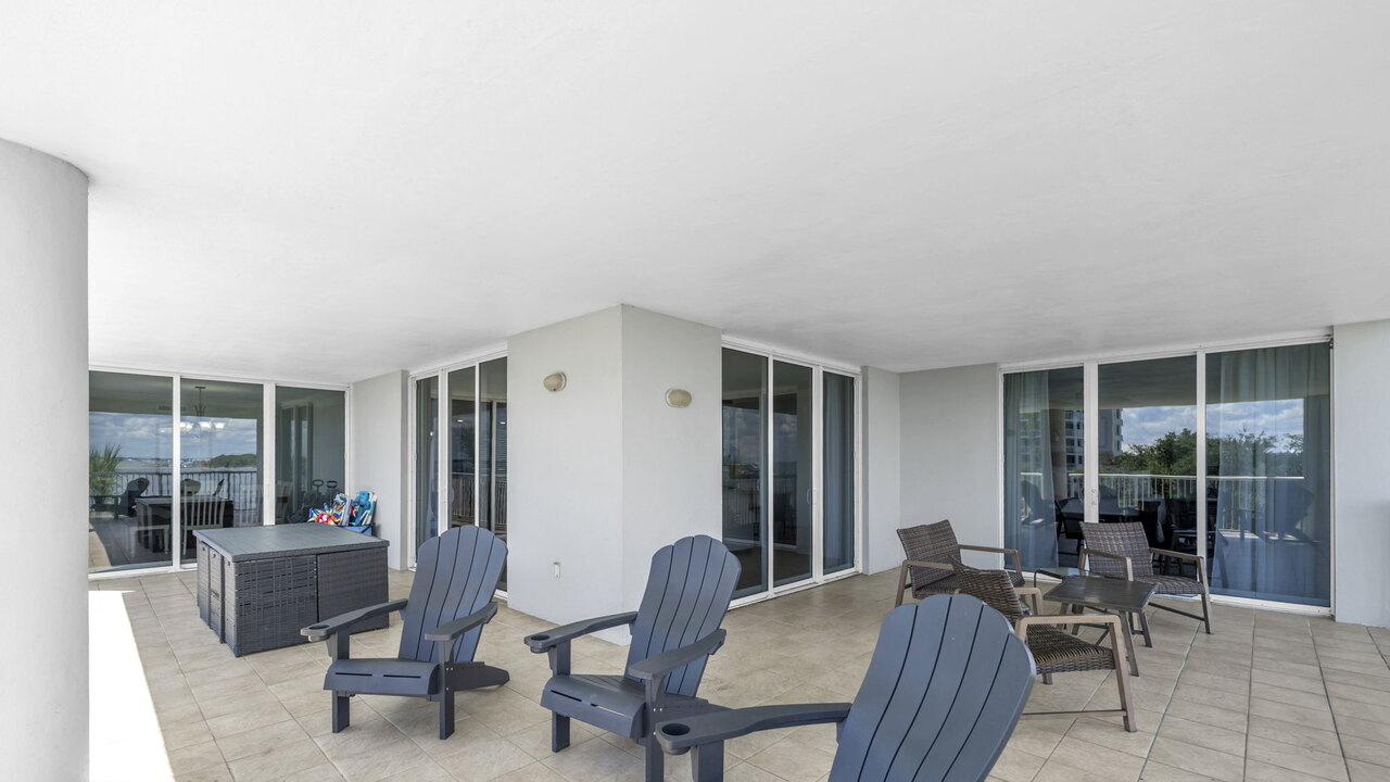 Destin West Heron 303 - Image 41