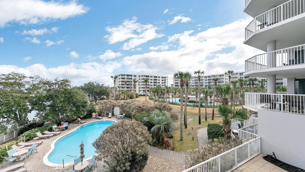 Destin West Heron 303 - Image 51