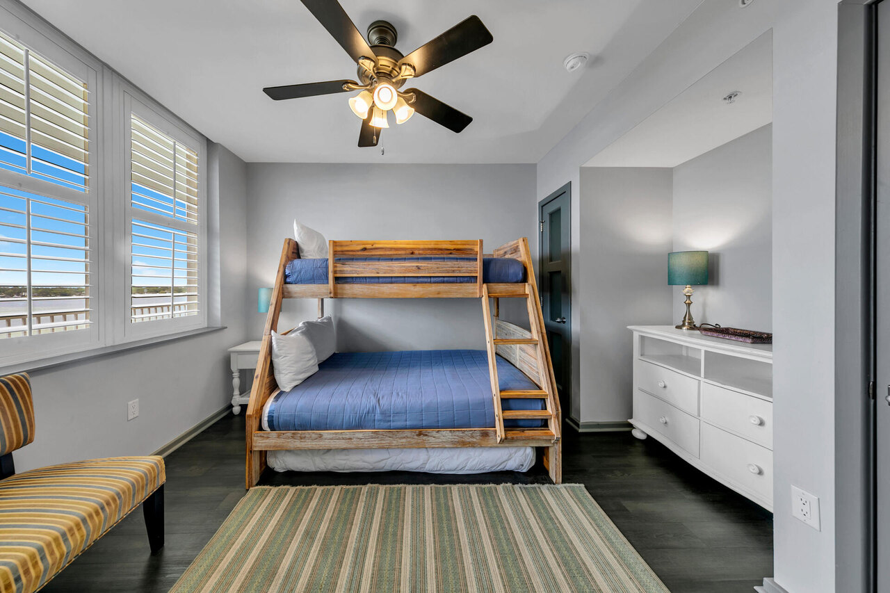 Destin West Heron PH-08 - Image 17