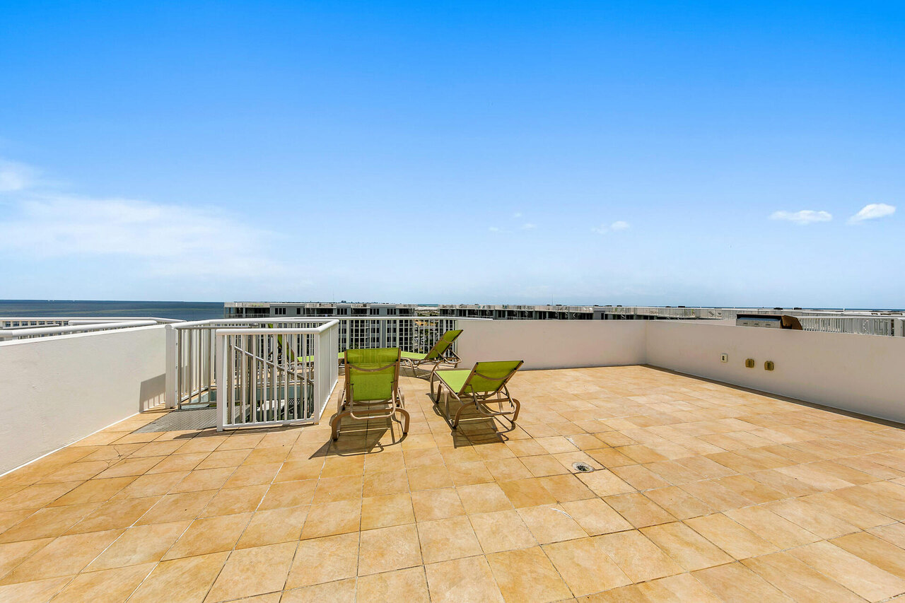 Destin West Heron PH-08 - Image 29