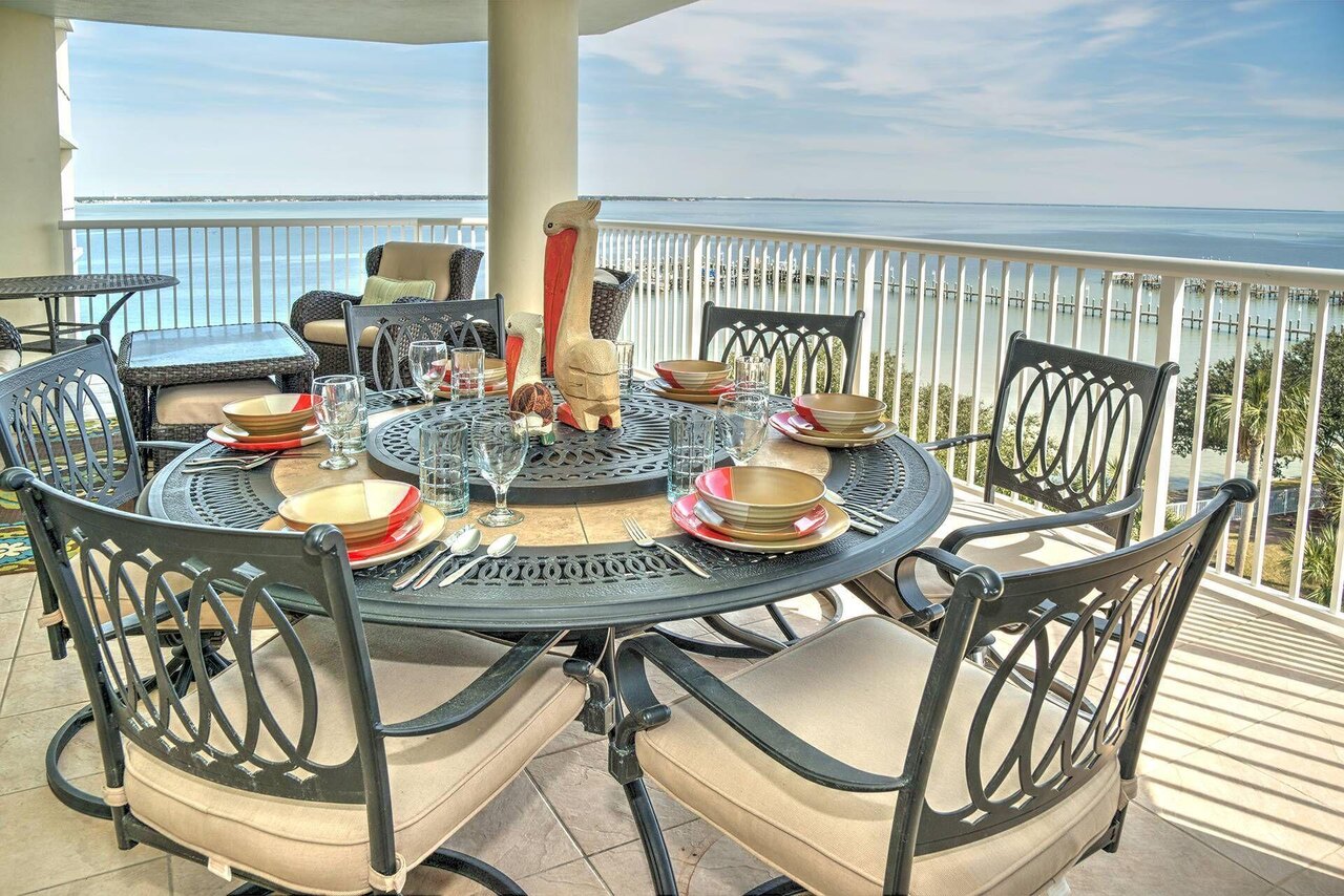 Destin West Heron 604 - Image 1