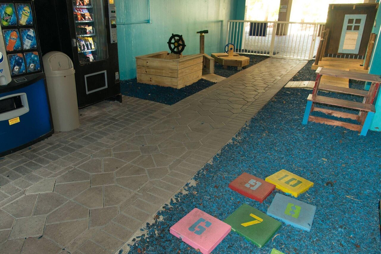 Destin West Heron 305 - Image 28