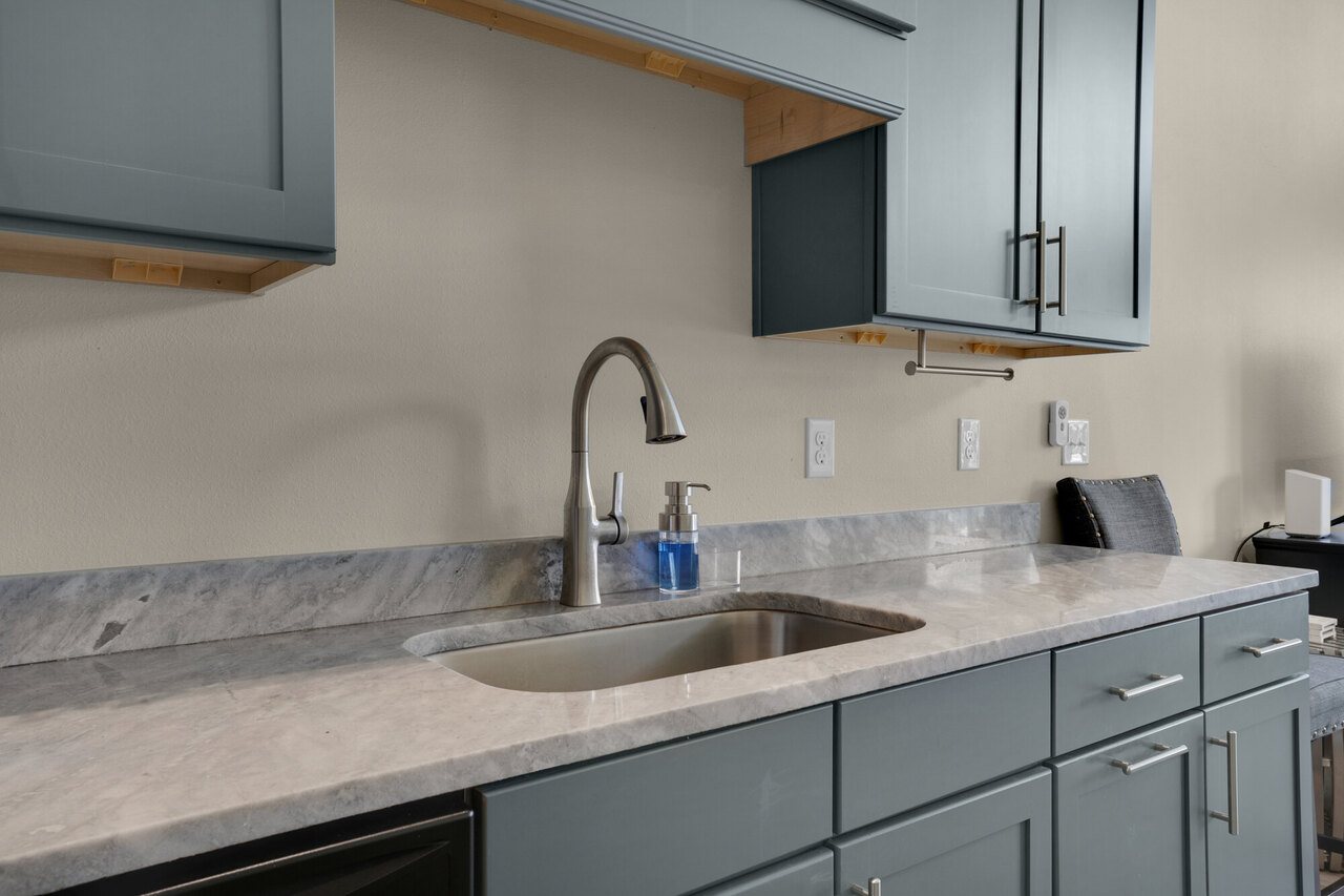 Bluefish 105 - Image 15