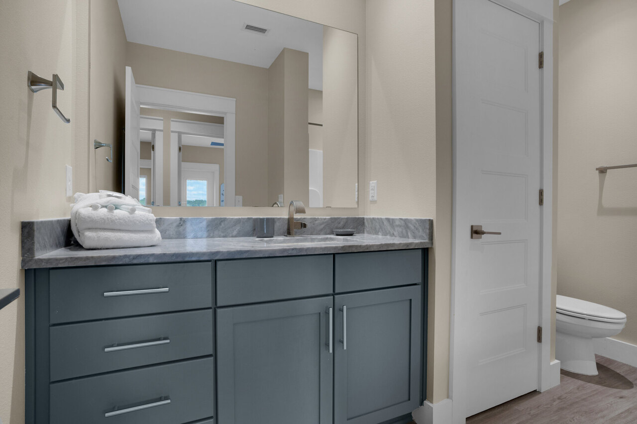 Bluefish 105 - Image 24