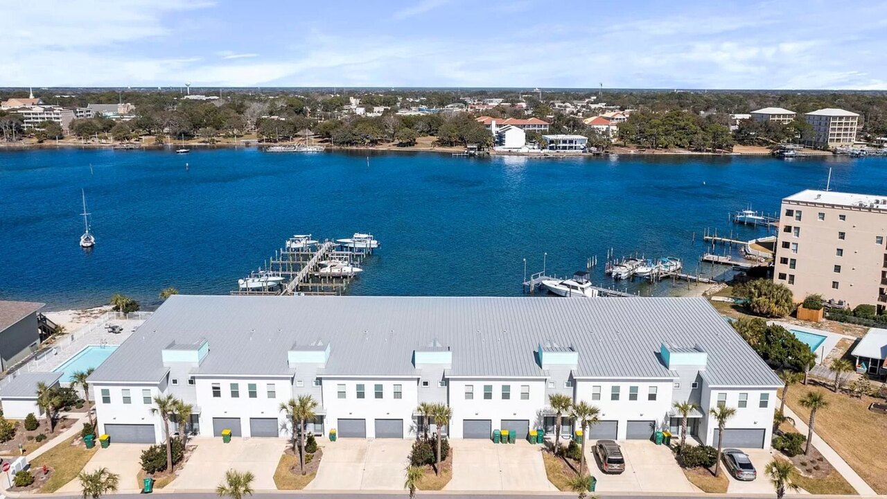 Bluefish 105 - Image 38