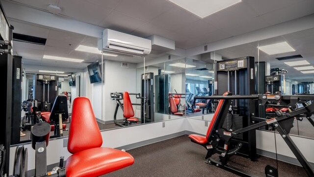 Long Beach 4-907 - Image 32