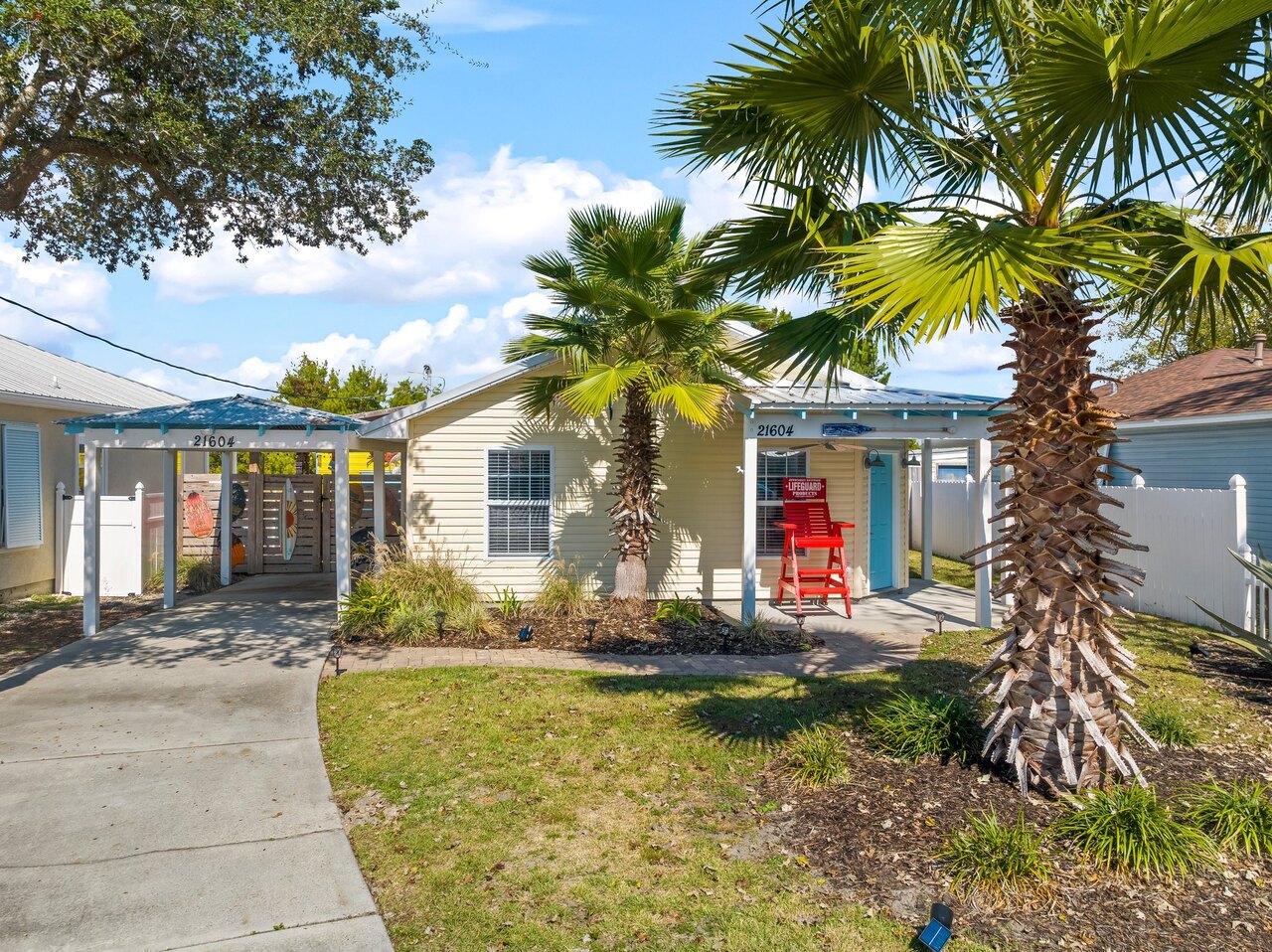 B3 - Bubble's Beach Bungalow - Image 4