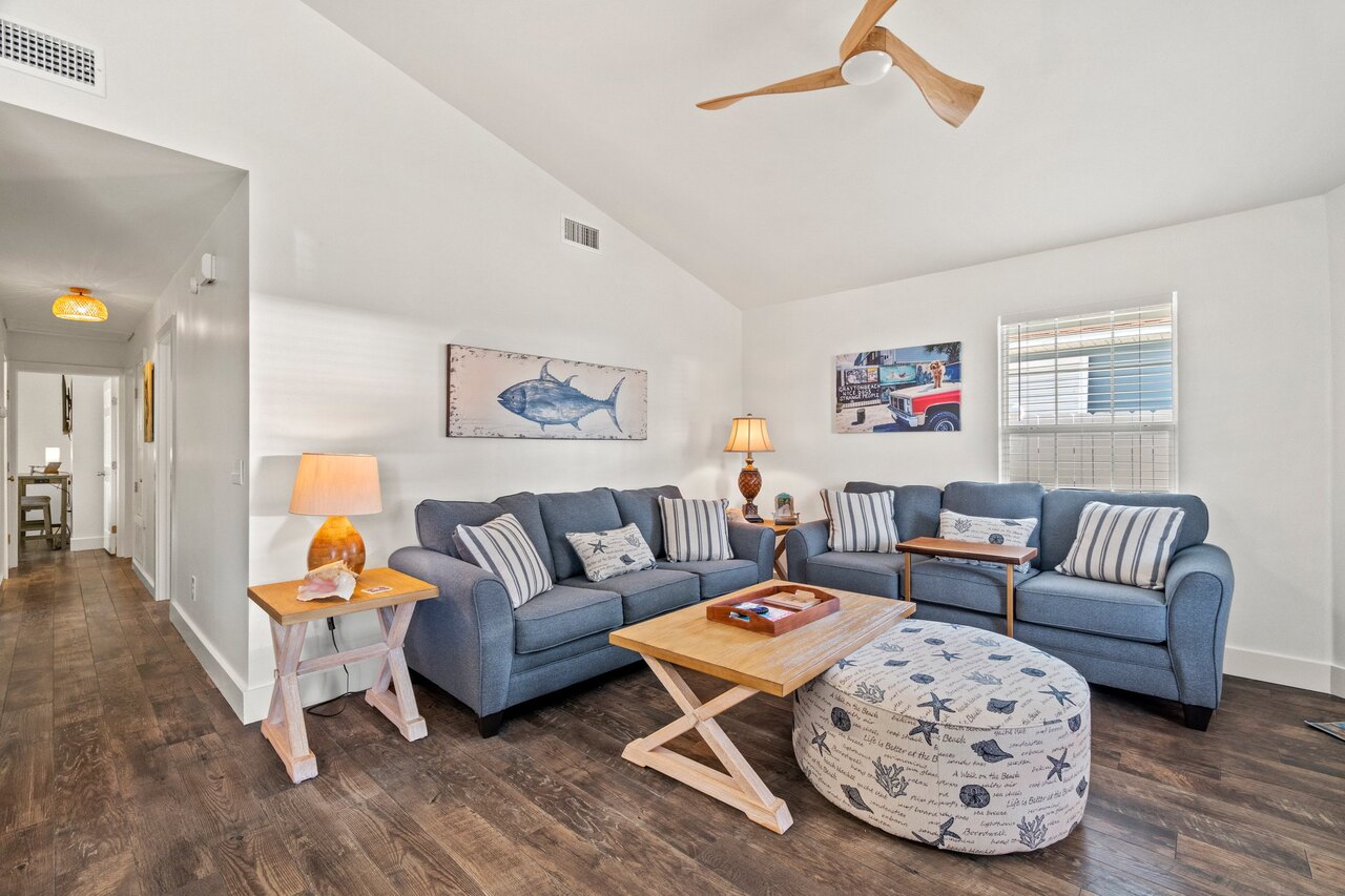 B3 - Bubble's Beach Bungalow - Image 9