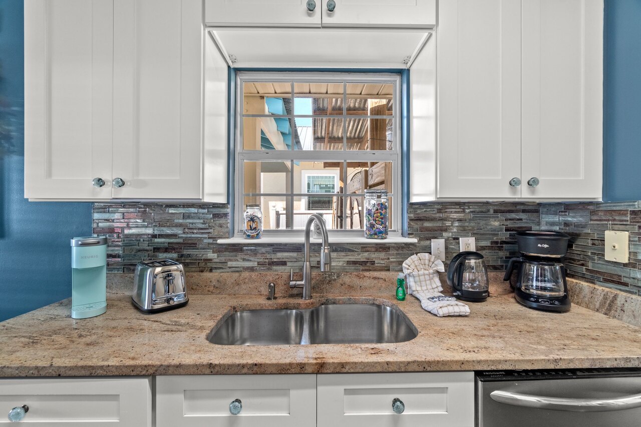 B3 - Bubble's Beach Bungalow - Image 15