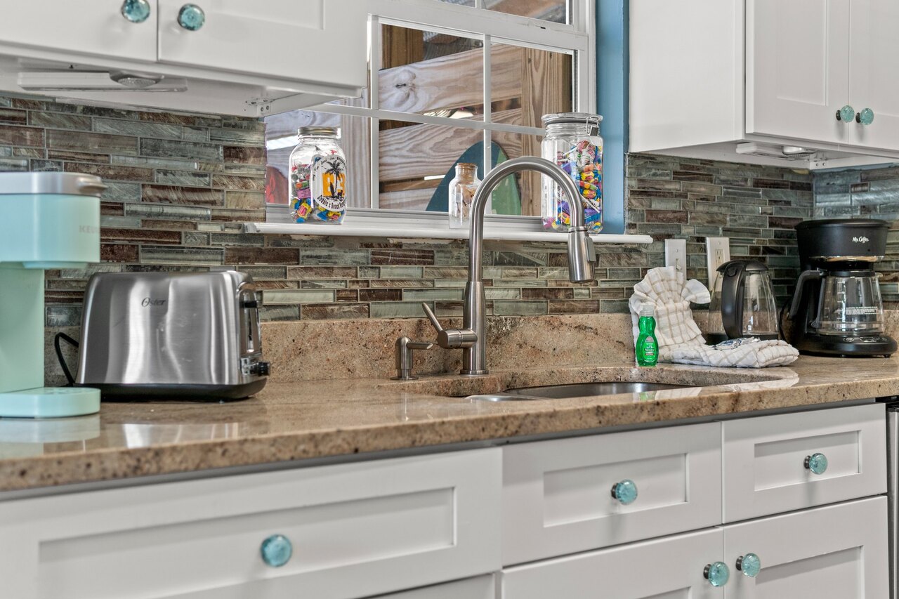 B3 - Bubble's Beach Bungalow - Image 17