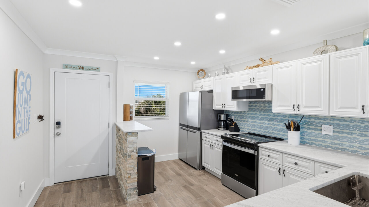 Gulf View 203 - Image 2