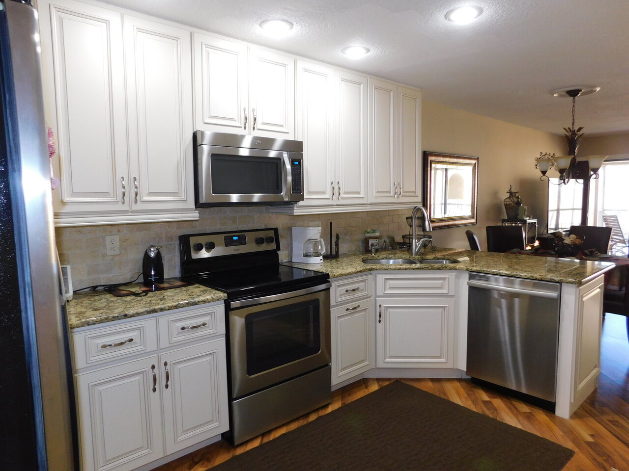 LaCosta 220 - Image 1