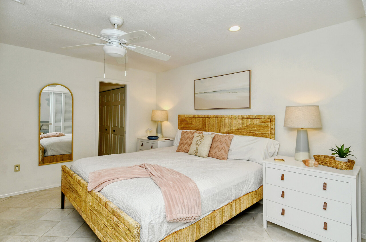 LaCosta 218 - Image 19