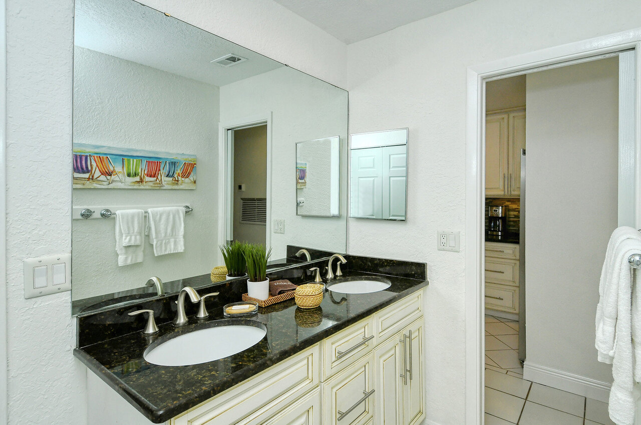 LaCosta 218 - Image 21