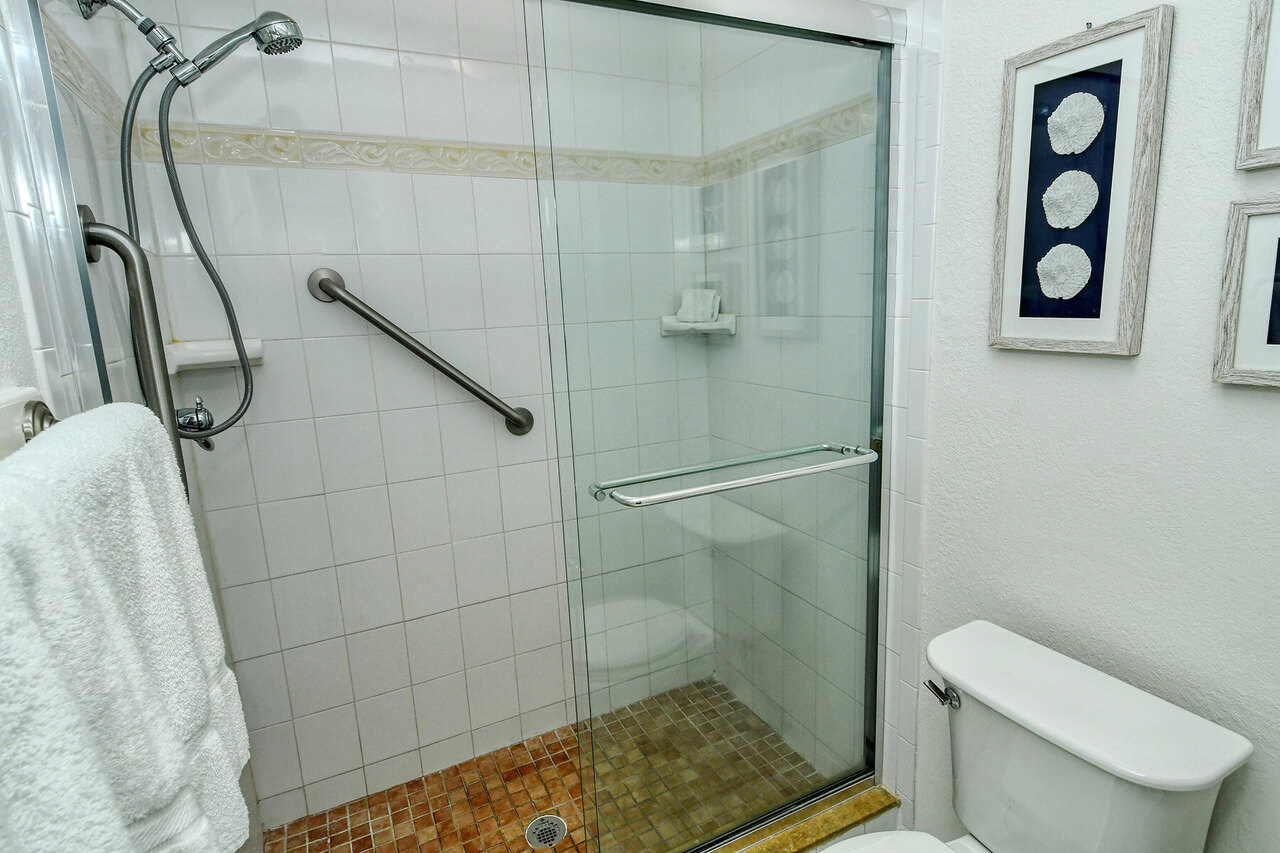 LaCosta 218 - Image 23