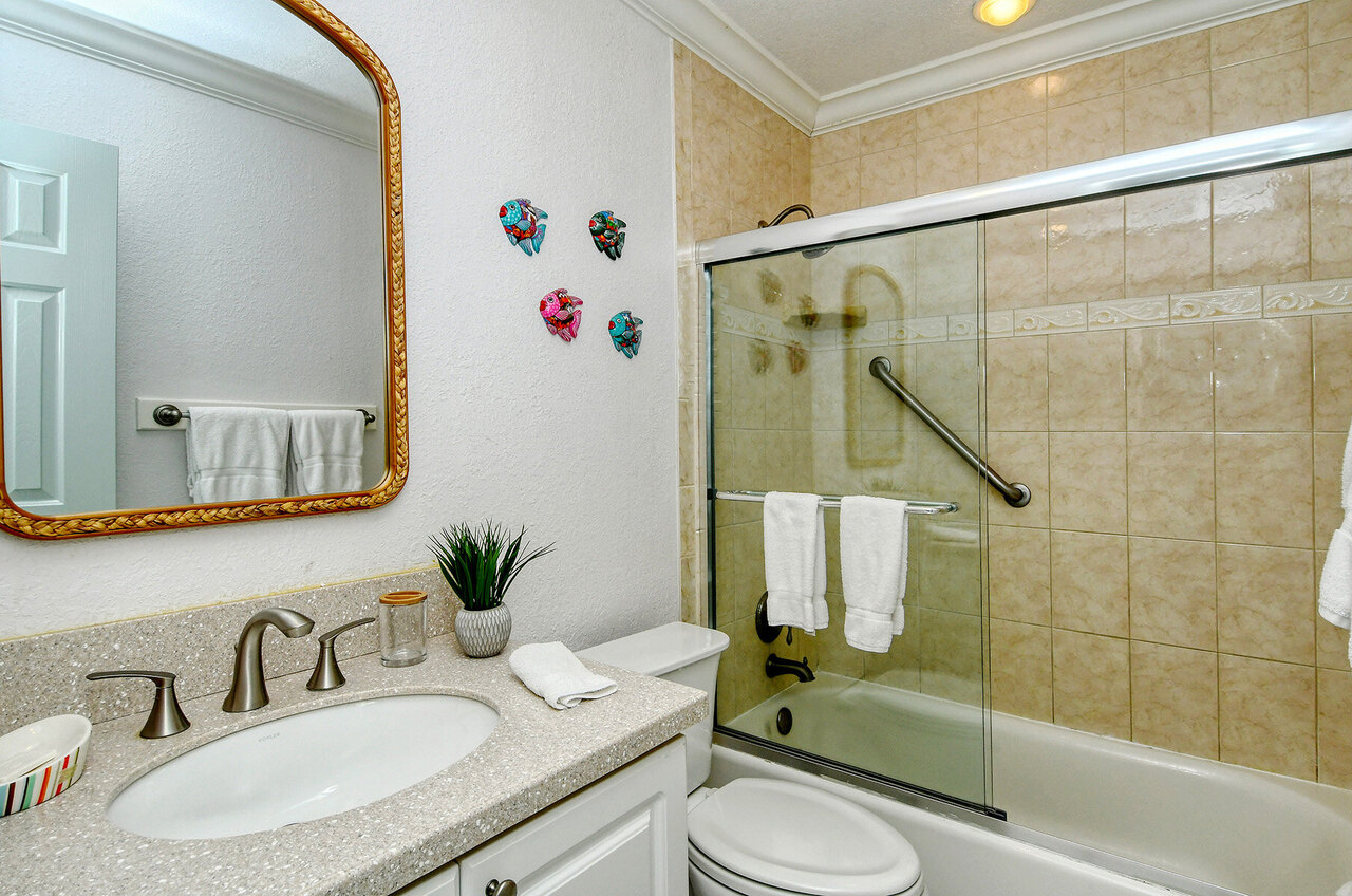 LaCosta 218 - Image 26