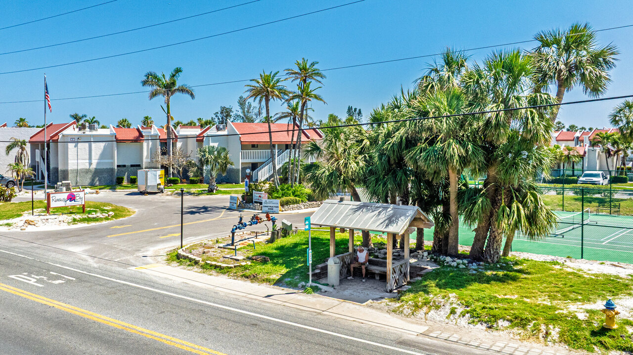 LaCosta 216 - Image 43