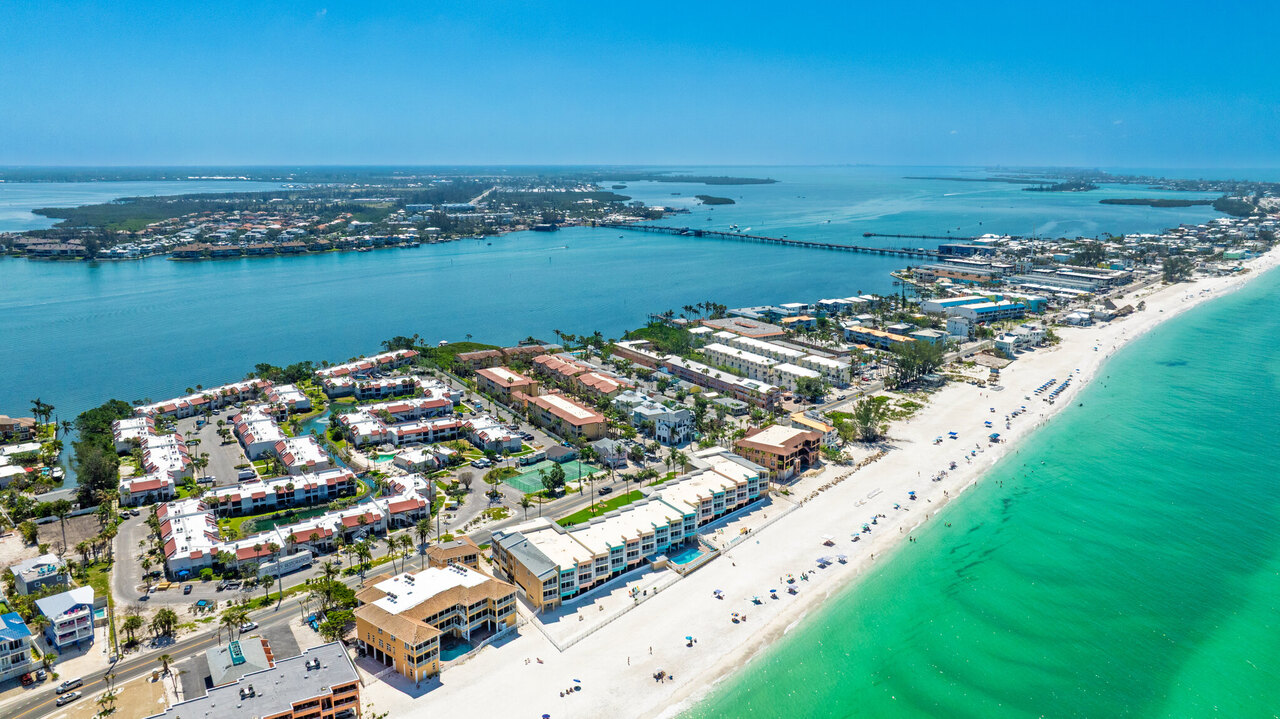 LaCosta 214 - Image 36