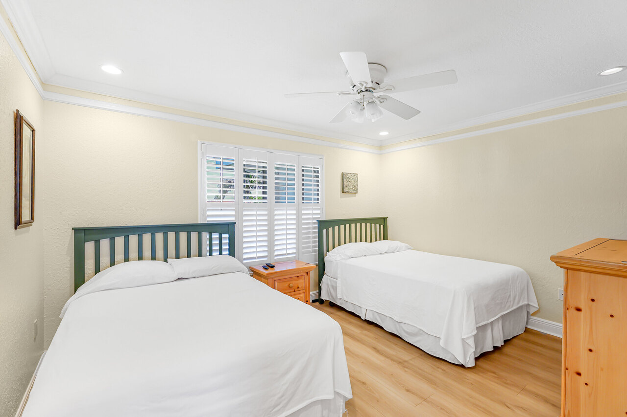 LaCosta 212 - Image 31