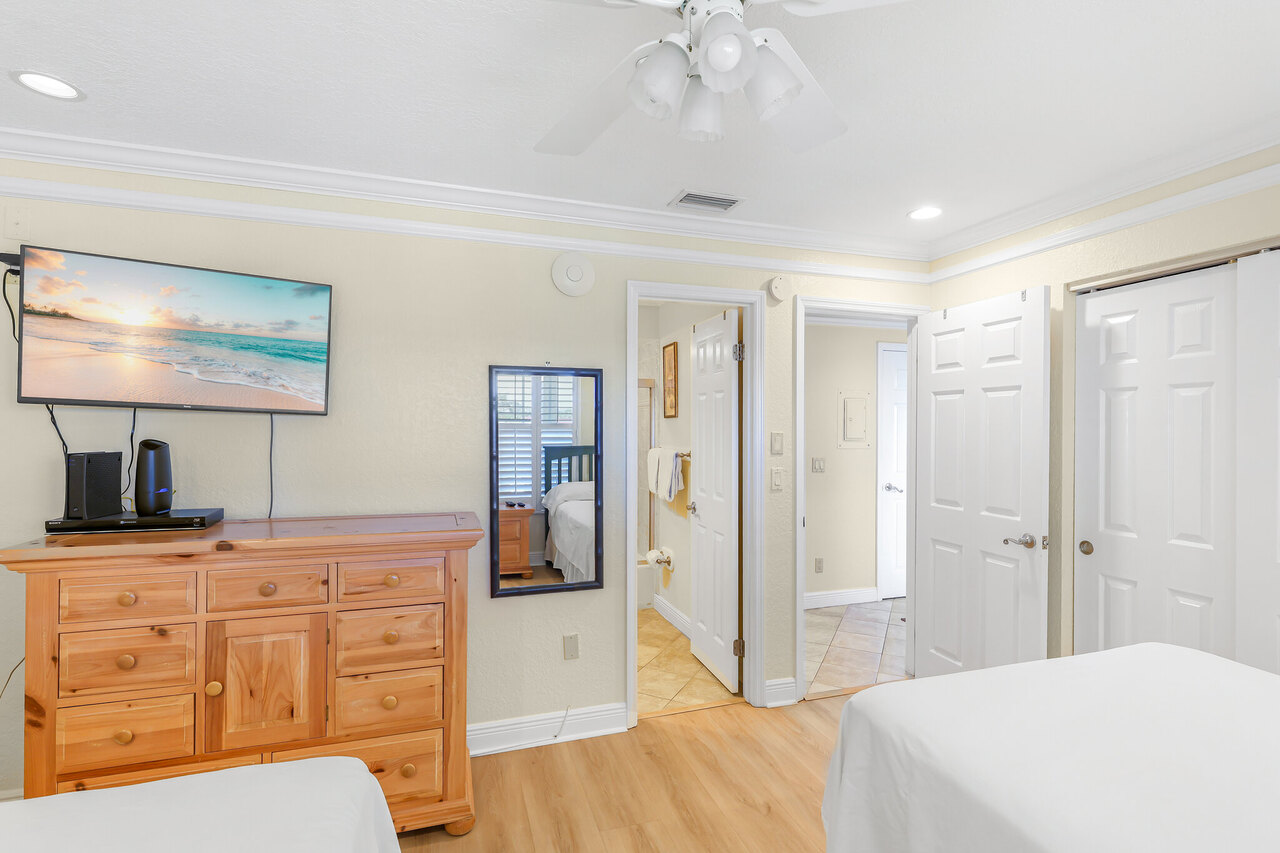 LaCosta 212 - Image 32