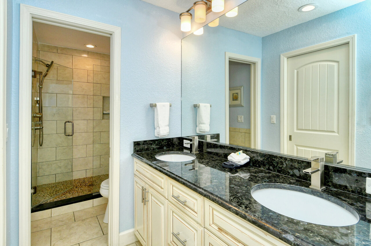 LaCosta 207 - Image 19