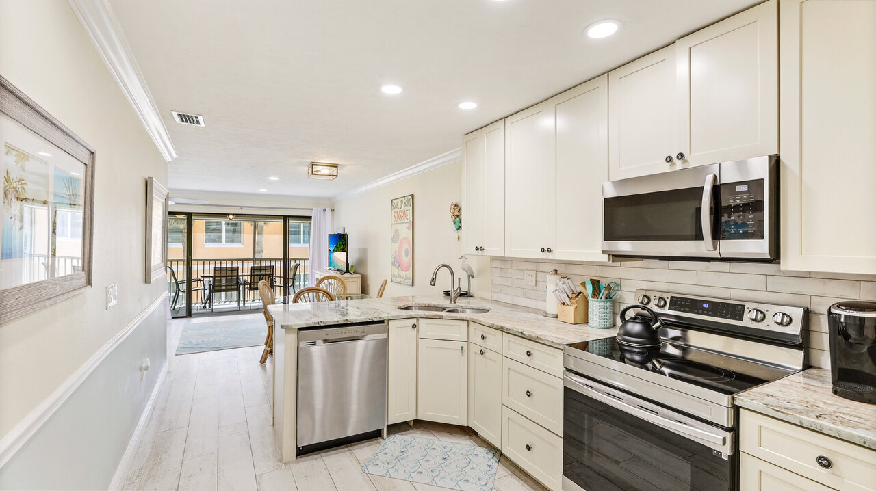 LaCosta 202 - Image 3