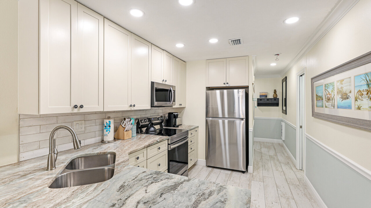 LaCosta 202 - Image 6