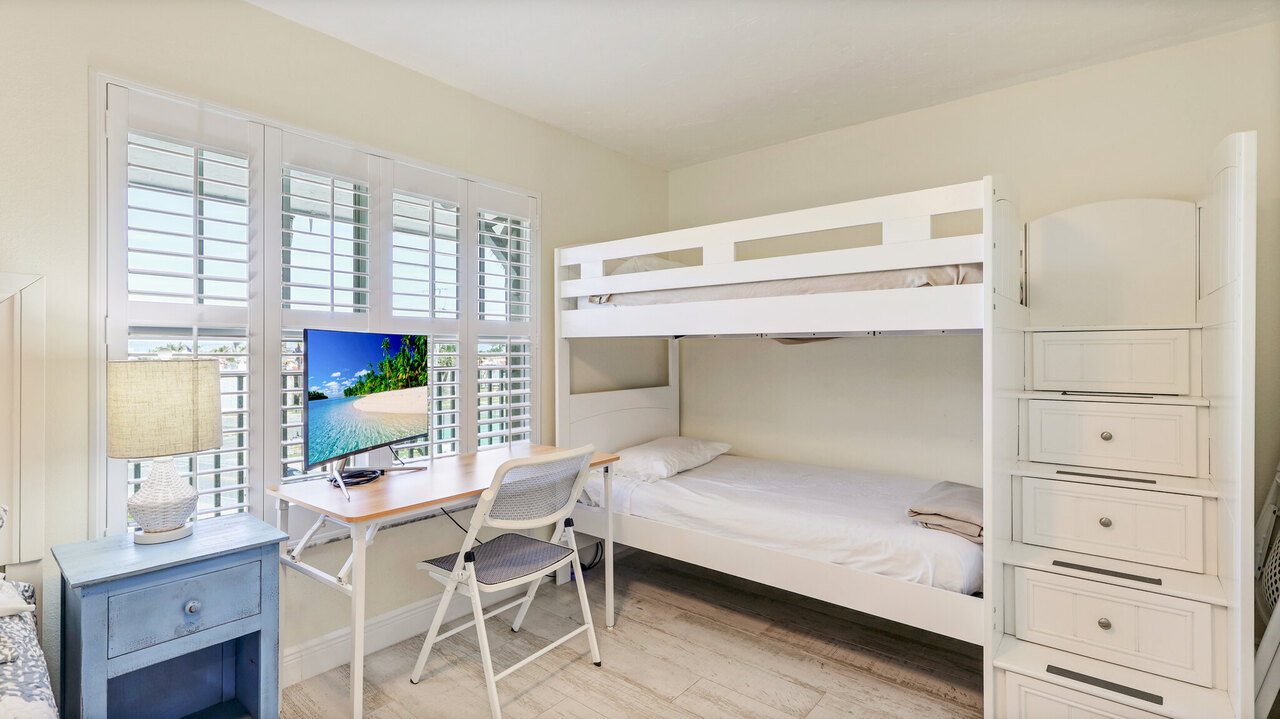 LaCosta 202 - Image 21