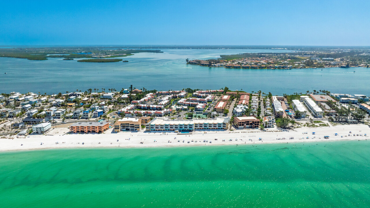 LaCosta 202 - Image 48