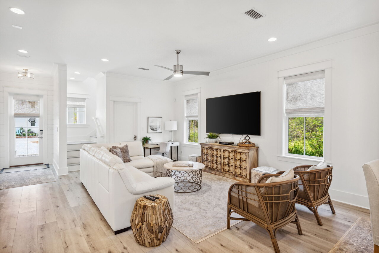 Red Bud Lane - Image 13