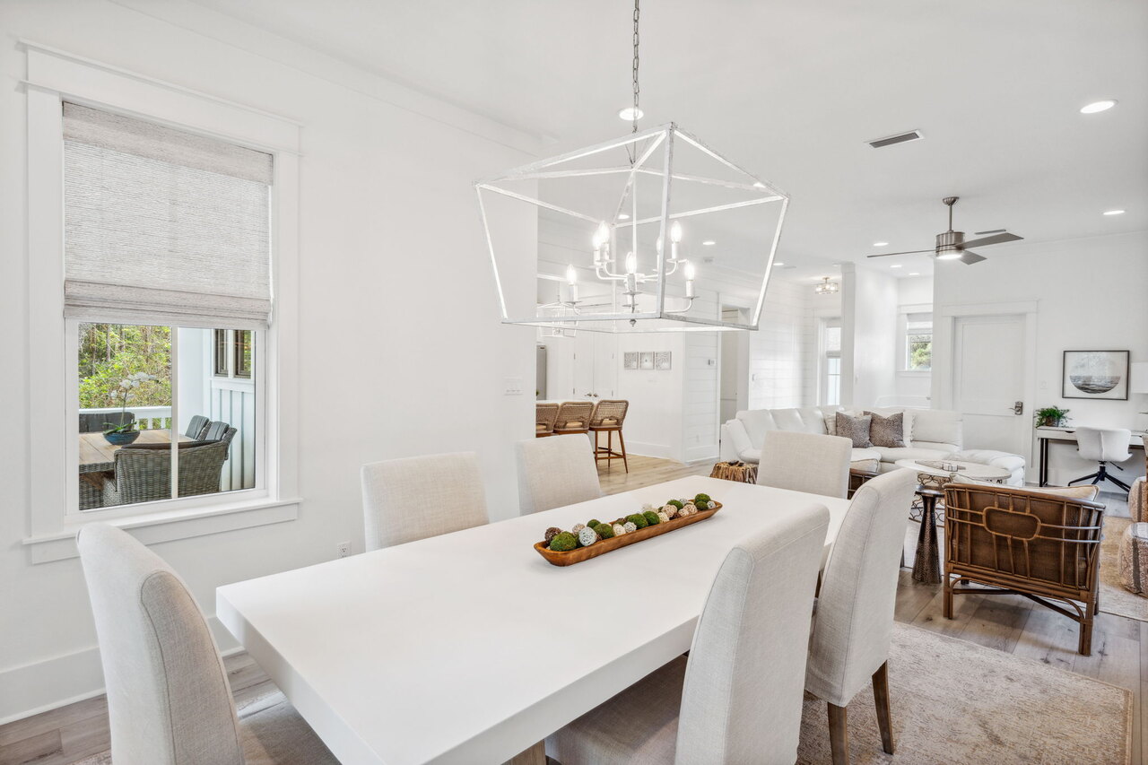 Red Bud Lane - Image 15