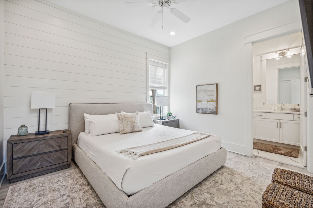 Red Bud Lane - Image 20