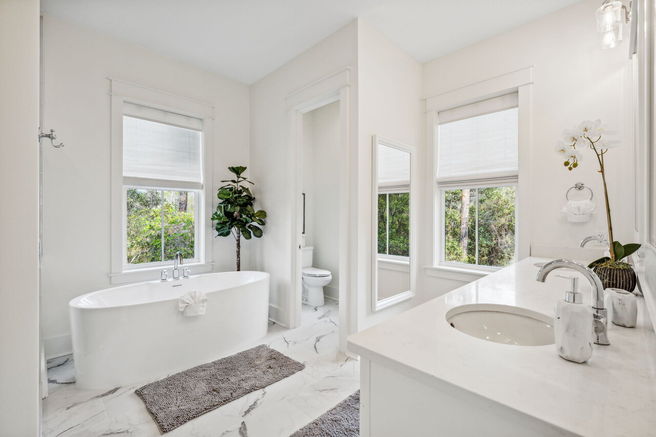 Red Bud Lane - Image 27