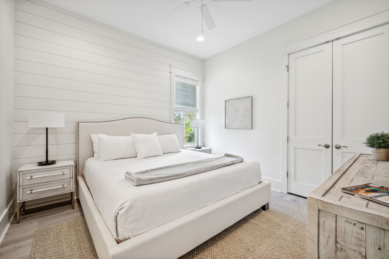 Red Bud Lane - Image 31