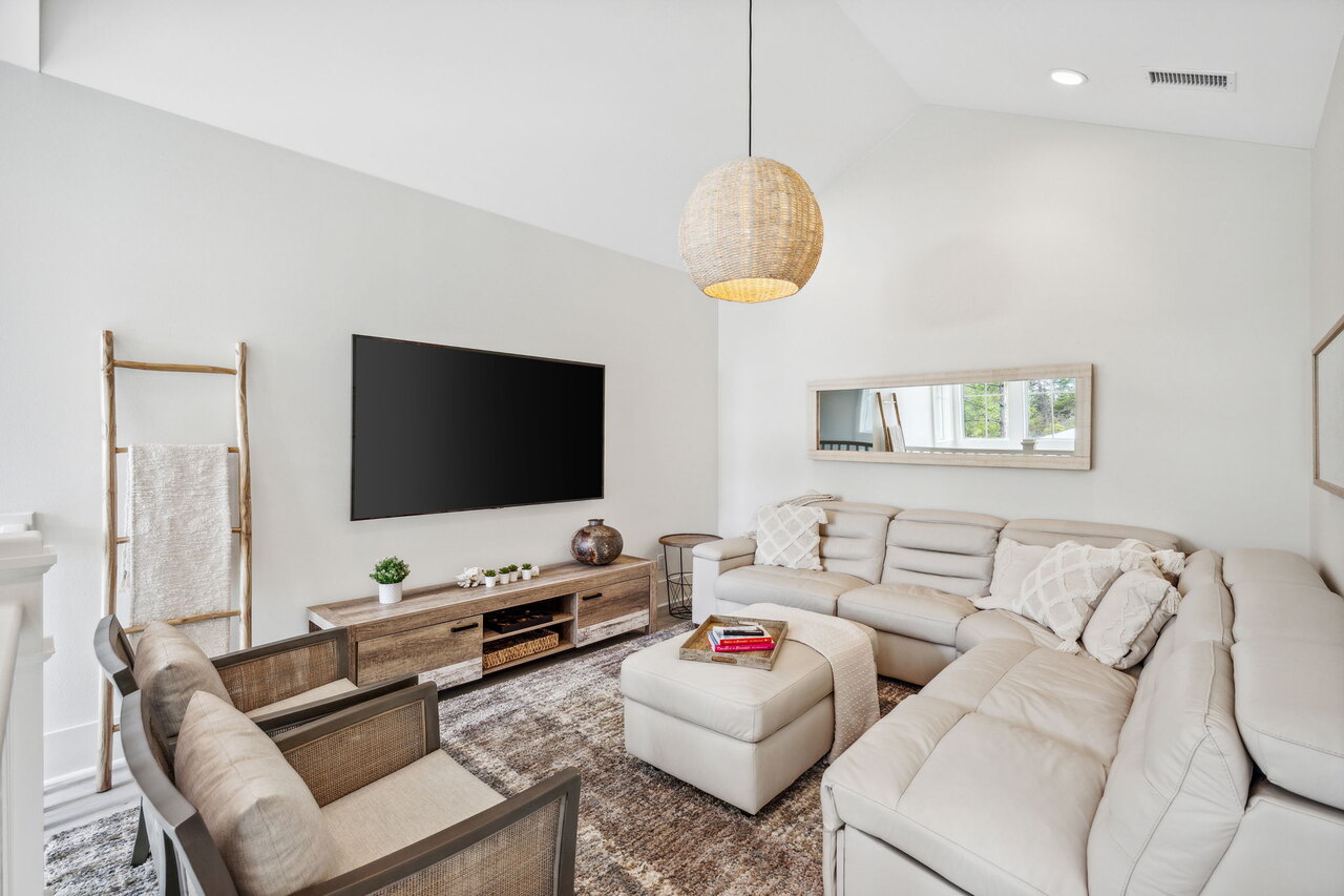 Red Bud Lane - Image 36