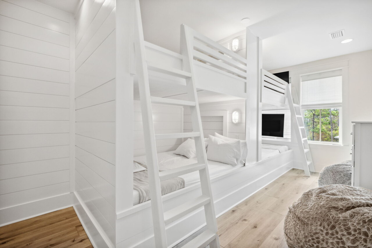 Red Bud Lane - Image 39