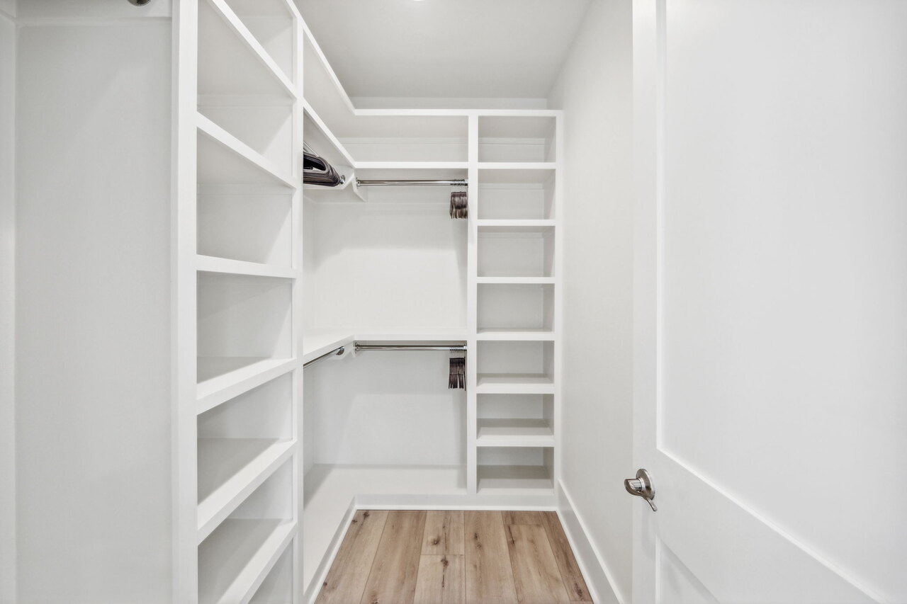 Red Bud Lane - Image 44