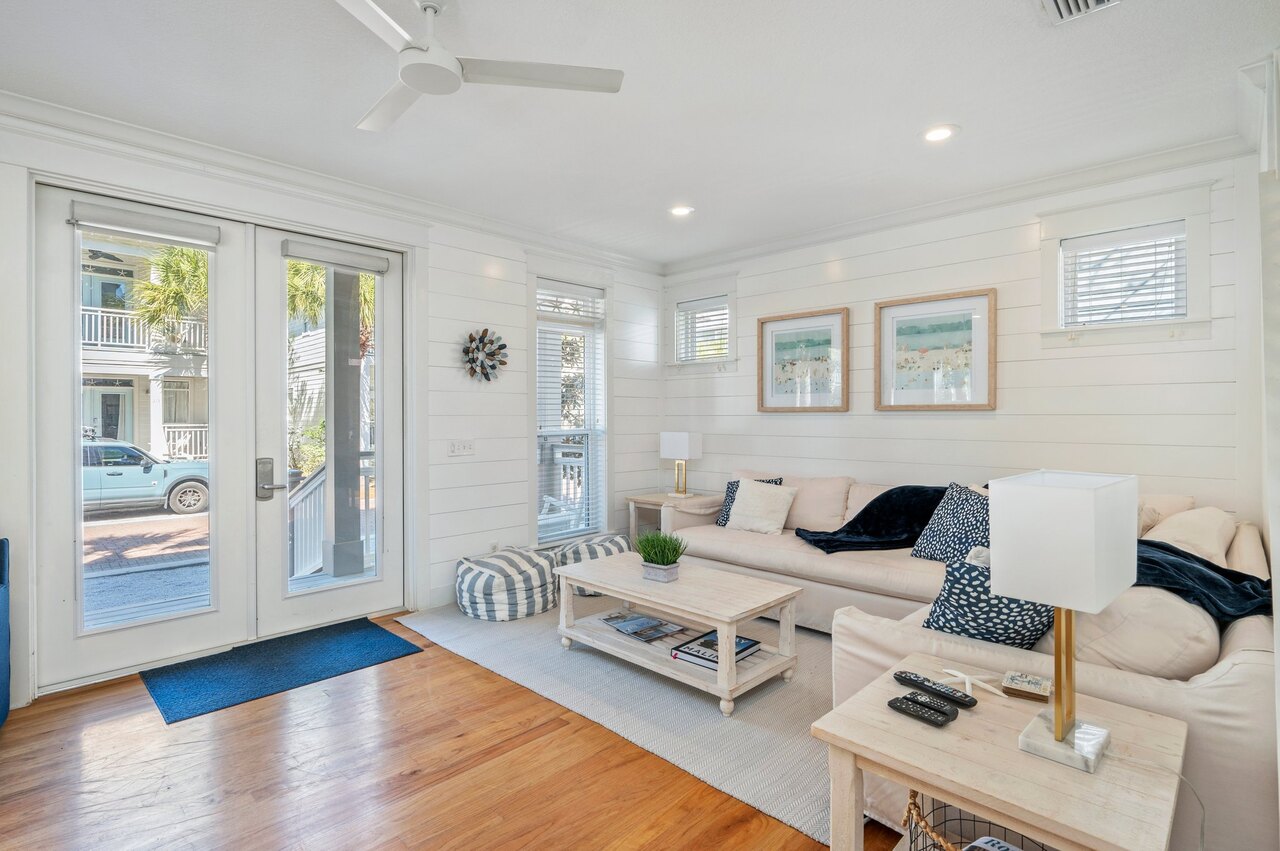 Seabreeze and Sunshine - Image 3