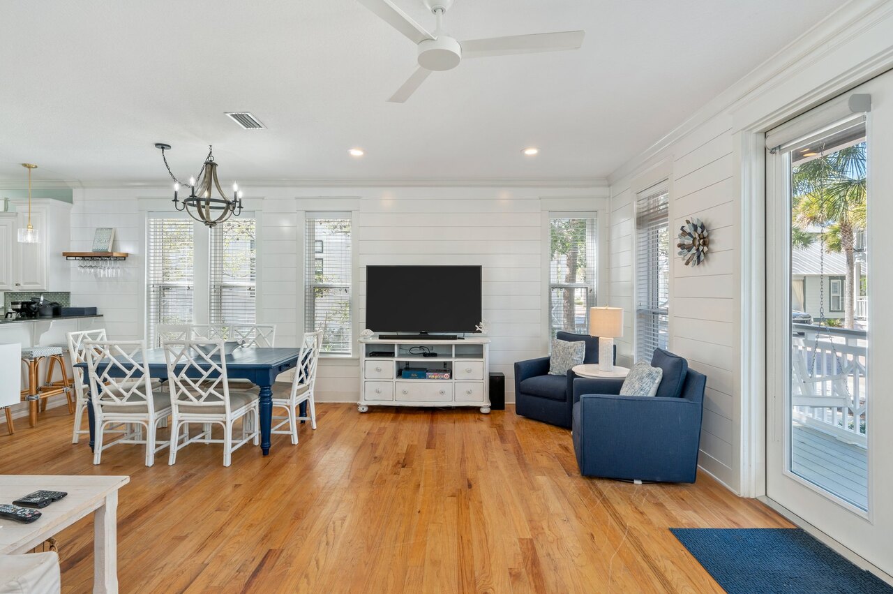 Seabreeze and Sunshine - Image 5