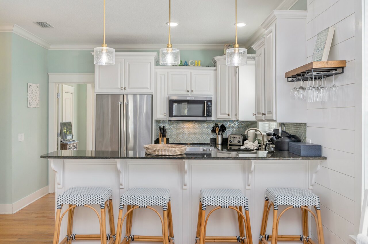 Seabreeze and Sunshine - Image 10