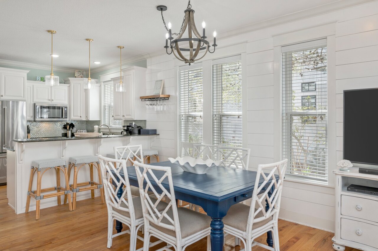 Seabreeze and Sunshine - Image 9